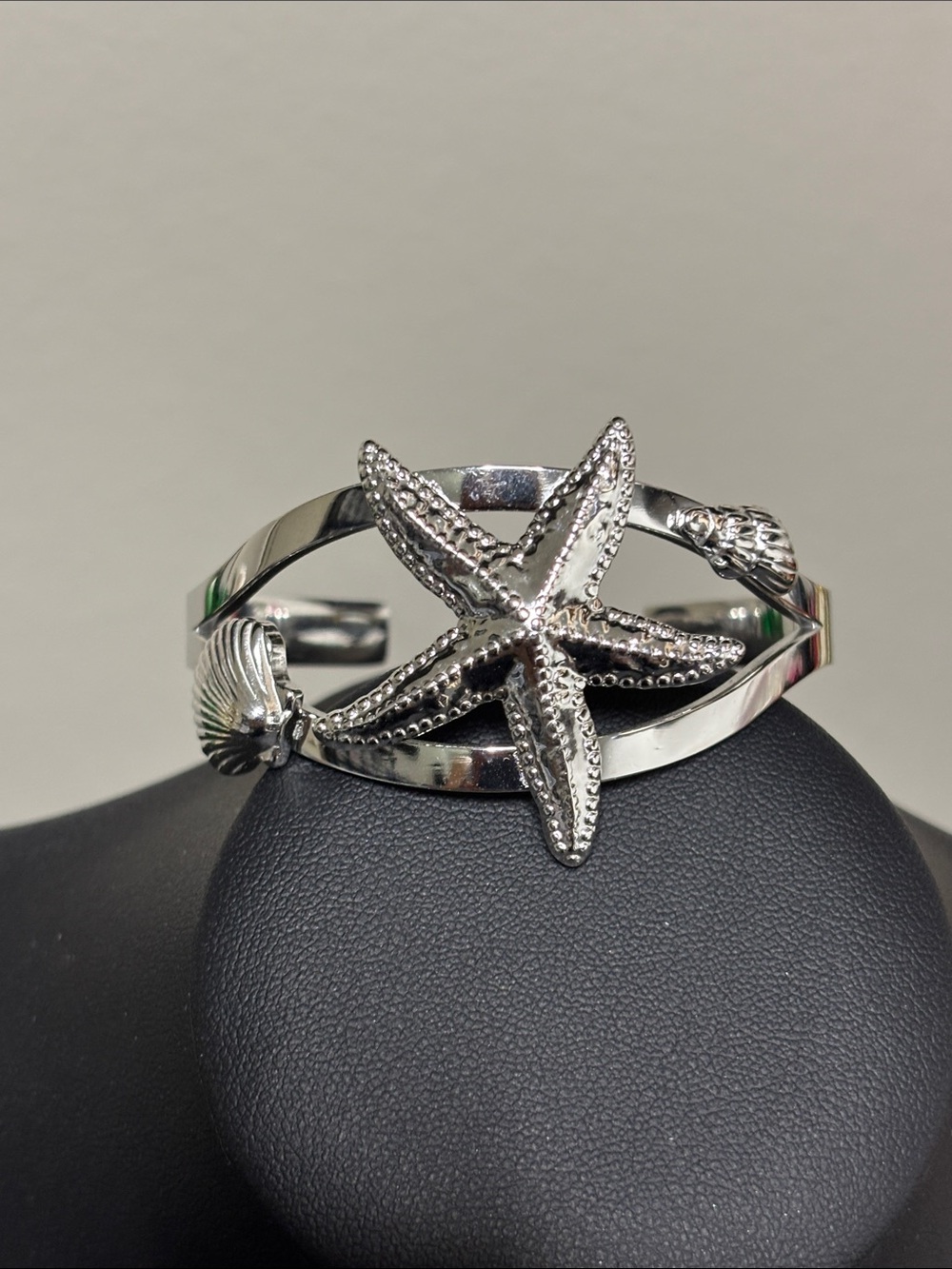 Coastal Silver Starfish Cuff Bracelet - Women's Beach Jewelry Nautical